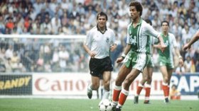 الإعلامي أحمد عاشور:  جيل 1982 لن يعود وما قدّمه المدرب رابح سعدان للمنتخب الوطني لا ينسى