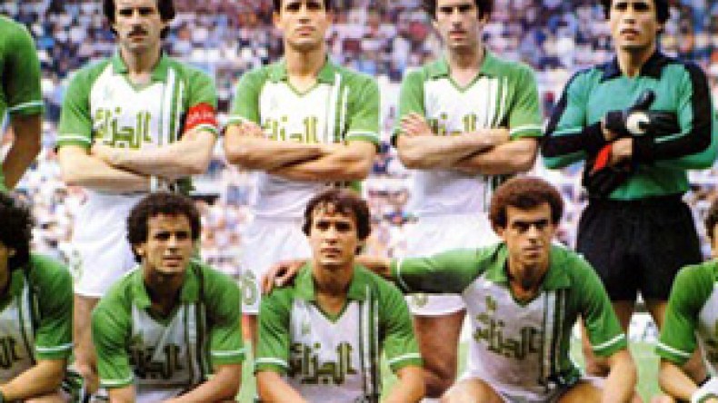 نجوم  منتخب  الثمانينيات  يطيرون  اليوم  إلى  كندا