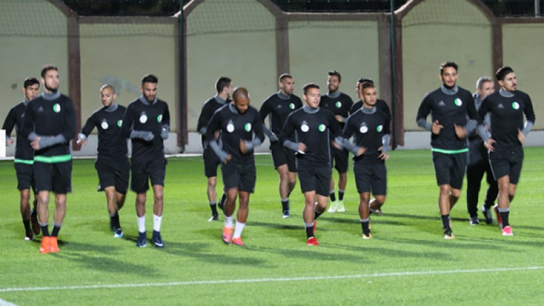 ماجر يقود أول حصة تدريبية بـ15 لاعبا