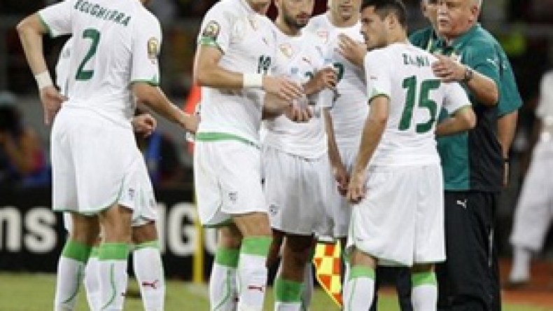 الخضر يبحثون عن ملعب في إيطاليا