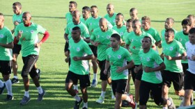 المحترفون يلتحقون بمركز سيدي موسى استعدادا لمواجهة ليبيا