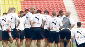 الشيخ يجتمع بلاعبيه ..لا تخافو الضغط لأننا لسنا في القاهرة