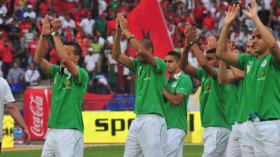 ‮”‬اليورو‮”‬‭ ‬و‮”‬الدولار‮”‬‭ ‬أفضل‭ ‬من‭ ‬الراية‭ ‬الوطنية‭ ‬ومستقبل‭ ‬الخضر