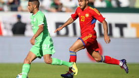 محرز يعرض موهبته ويكسب عشق الجماهير في 5 دقائق