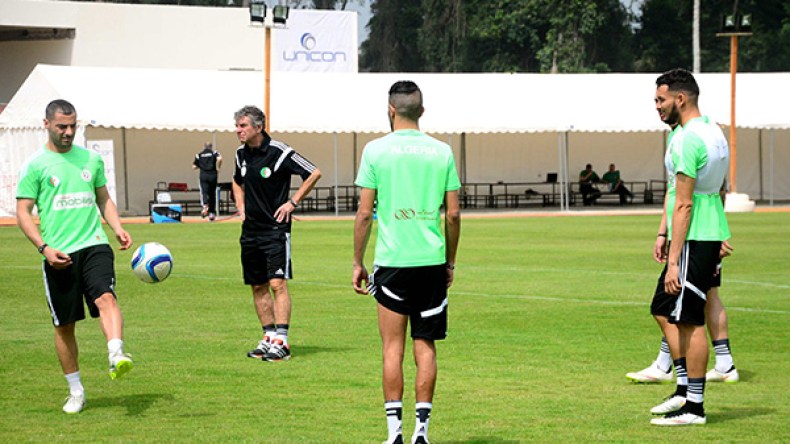 غوركوف يخفي أوراقه ويحذّر اللاعبين من أرضية ملعب التدريبات