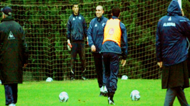 12لاعبا حضروا أول حصة تدريبية في كوفرتشيانو