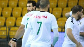 التعادل يحسم قمة الجزائر وتونس