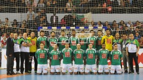 المنتخب الوطني  يواصل تحضيراته بتكجدة قبل السفر إلى سلوفينيا