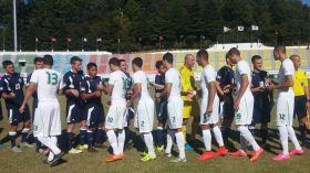 عسكر الجزائر يسحق “المارينز” بخماسية.. في انتظار الفرنسيين الثلاثاء