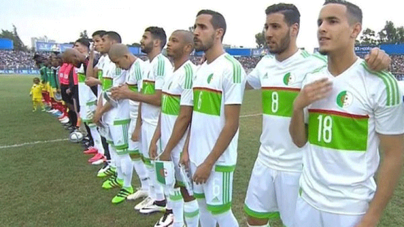 ألكاراز يستنجد بخمسة لاعبين محليّين جدد لمواجهة الكاميرون