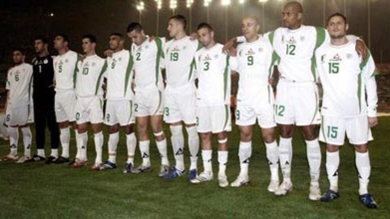 انقسام في صفوف الخضر وسعدان يعمل على إذابة الجليد بين المحليين والمحترفين