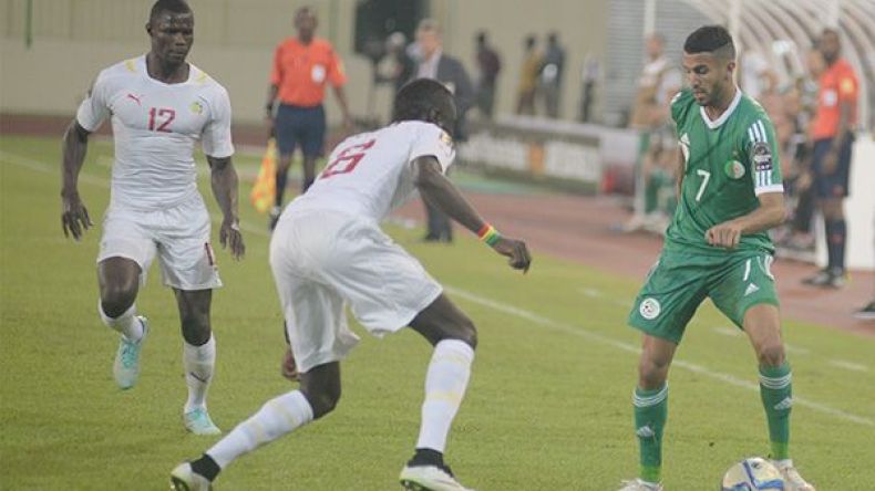 السنغال يواجه “الخضر” بالمنتخب الأول ويخصص الأولمبيين للفراعنة