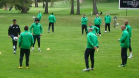 ڤديورة  كلامه  في  الميدان  ..  قادير  شعر  بالإرهاق  ومبولحي  في  قمة  السعادة