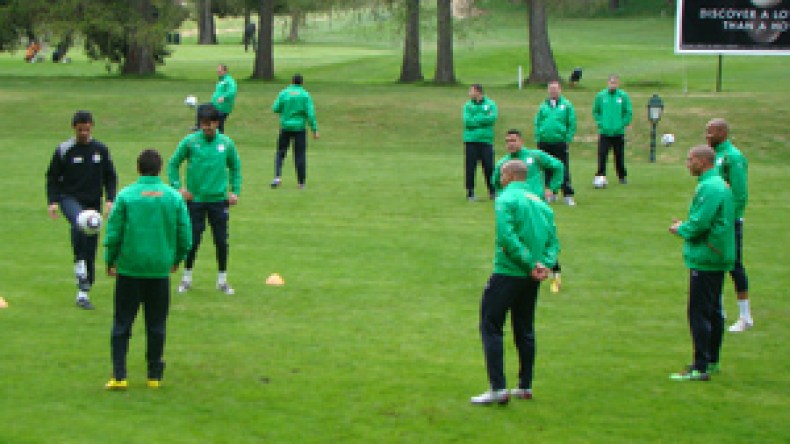 ڤديورة  كلامه  في  الميدان  ..  قادير  شعر  بالإرهاق  ومبولحي  في  قمة  السعادة