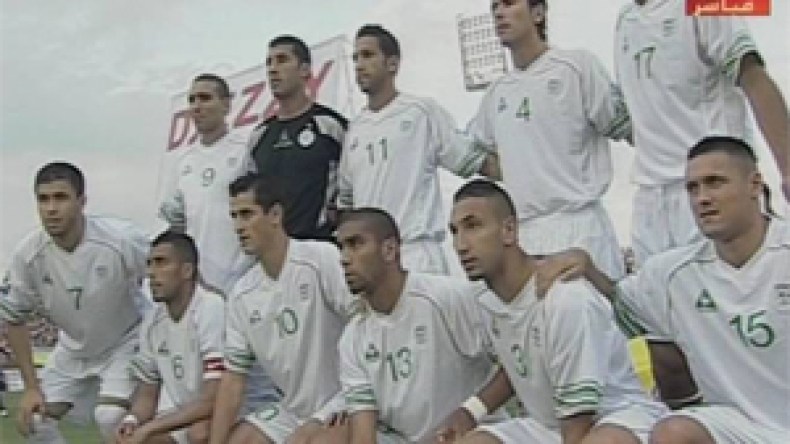 الفريق الوطني يسحق ليبيريا بثلاثية نظيفة وينذر خصومه