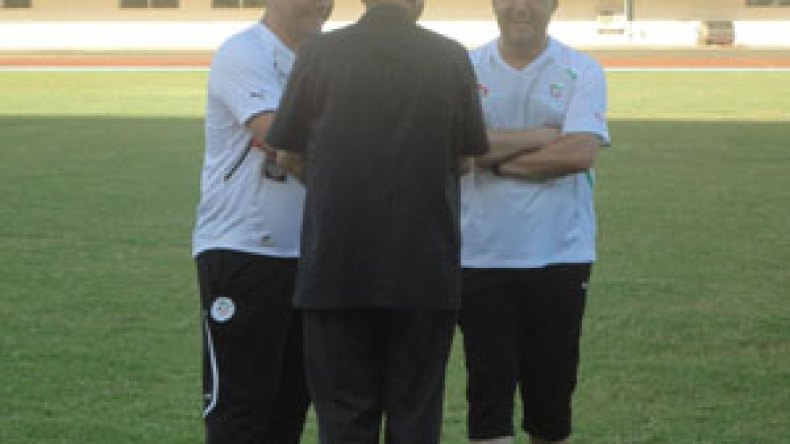 الشركة  المالكة  لحقوق  البث  هددت  بمنع  الإرسال  وروراوة  حل  المشكلة