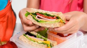 “اللمجة” تُكرّس الطبقية والتفاوت الاجتماعي في المدارس