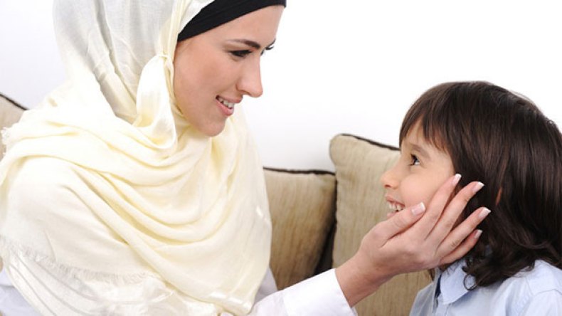 10 خطوات لكي يصغي إليك طفلك ويطيعك؟