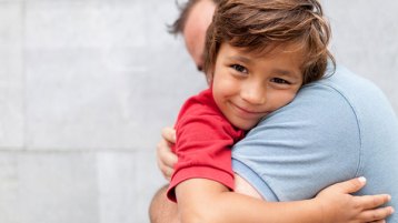 من ينقذ أطفالنا؟