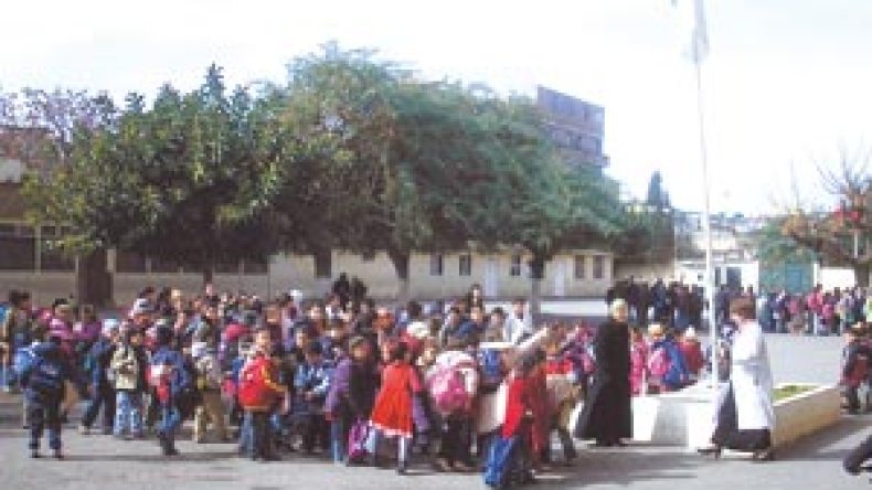 إلغاء الدراسة يوم الخميس في الابتدائي