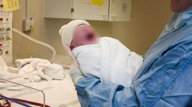 هكذا تاجرت عصابة بأطفال الأمهات العازبات