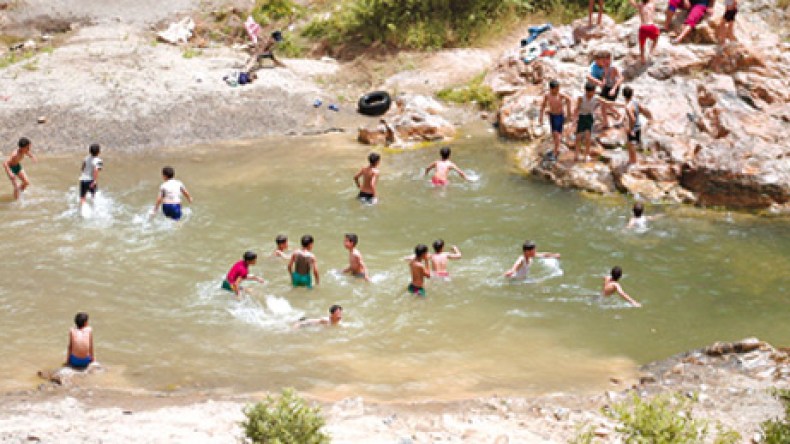 40 شخصا ‬ابتلعتهم‭ ‬البرك‭ ‬والوديان‭ ‬