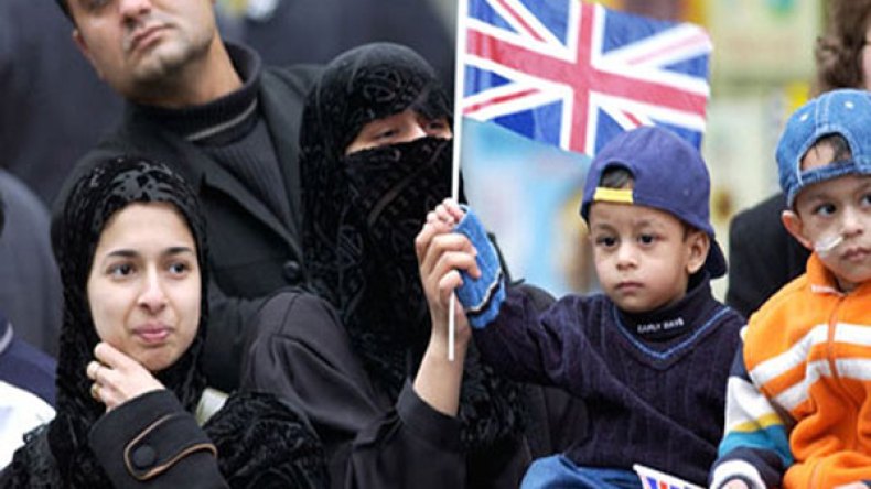 بريطانيا تخصص خطا هاتفيا لحل مشكلات المرأة المسلمة