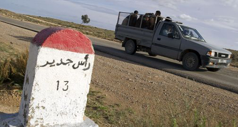100 Tunisiens kidnappés par des hommes armés à Zaouia en Libye
