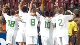 الخضر يقلقون الإنجليز ويخيفون الأمريكان