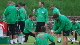 اللاعبون‭ ‬يفضلون‭ ‬اللعب‭ ‬بخطة‭ ‬الـ‮ ‬3‭/‬5‭/‬2