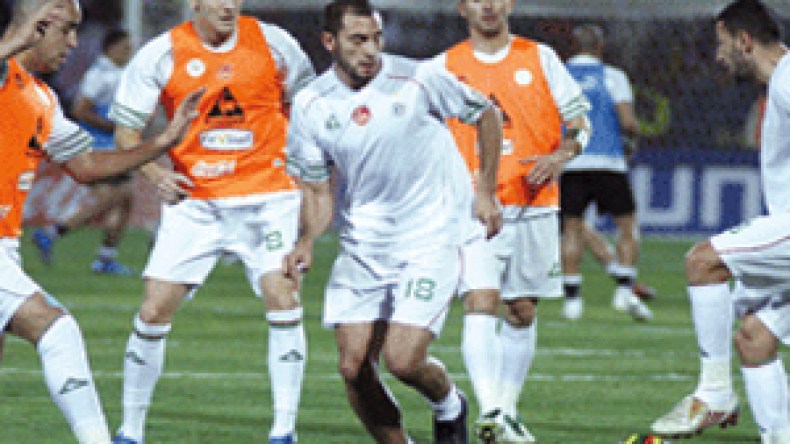 ” الخضر ”  تدربوا  أمس  بالملعب  الرئيسي