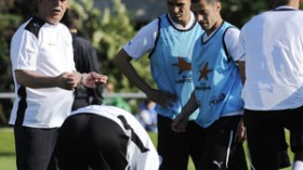 الأمريكان  أقوياء،،  والخضر  مستعدون  لرفع  التحدي