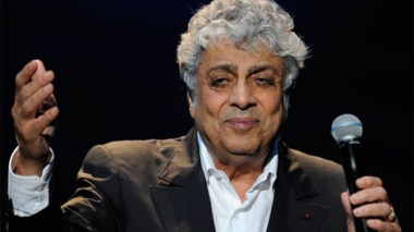 Enrico Macias encense l’armée française: «Ces soldats, j'ai voulu les honorer»