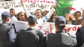 مشرفو ومساعدو ومستشارو التربية في وقفات احتجاجية عبر الولايات