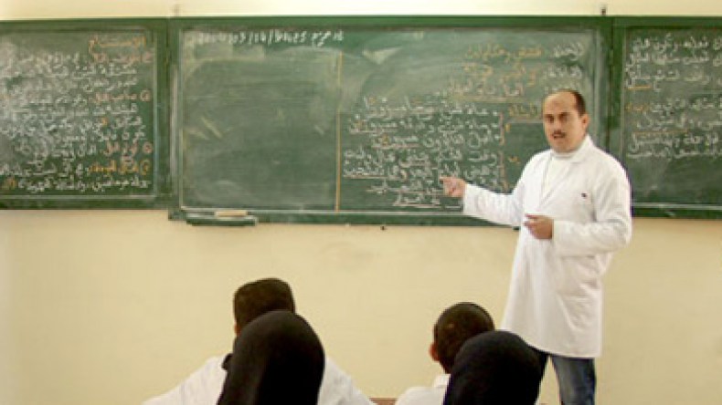 أساتذة قتلتهم مواد كيماوية وآخرون فقدوا أبصارهم في المخابر