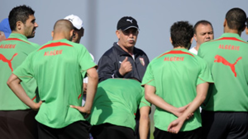 لاعبو‭ ‬‮”‬الخضر‮”‬‭ ‬يعتبرون‭ ‬مناخ‭ ‬جنوب‭ ‬افريقيا‭ ‬مساعدا‭ ‬على‭ ‬التألق