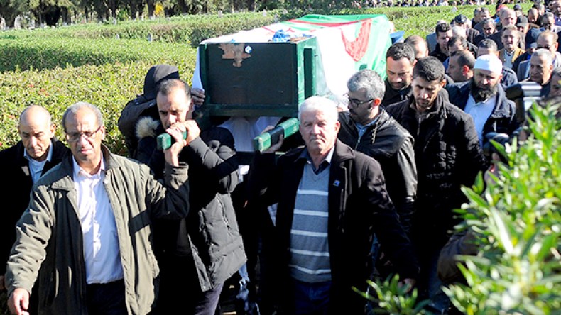 جنازة “رسمية” للمجاهد والمؤرخ زهير إحدادن