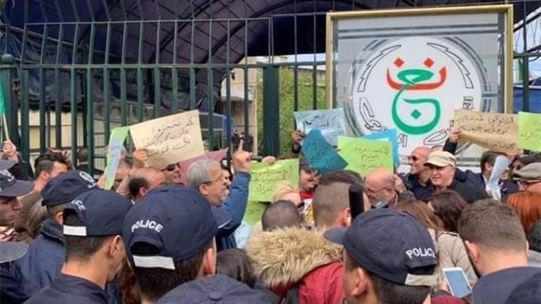 انتفاضة صحفيي التلفزيون مستمرة