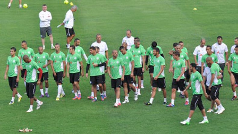 Libye-Algérie: ultime séance d'entraînement des Verts à Casablanca
