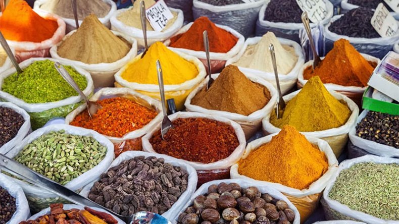 كورونا يوسع قائمة التوابل الرمضانية للجزائريين