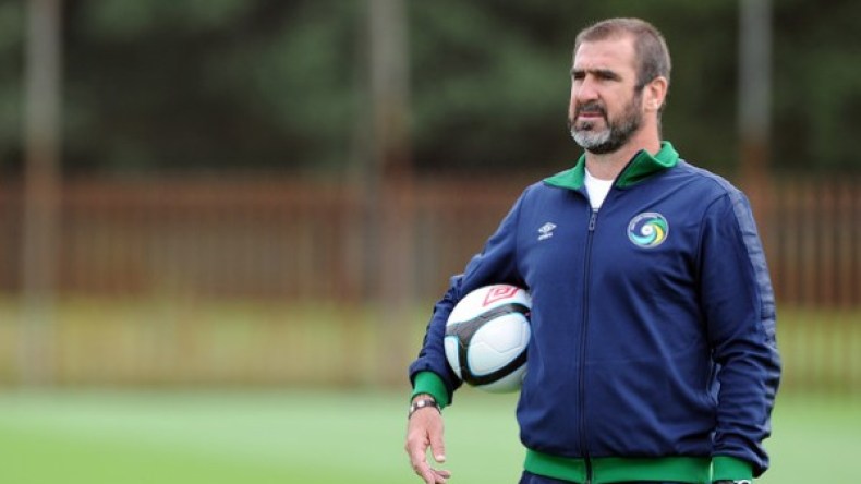 كانتونا يدعو هولاند أن لا يكون صهيونيا أكثر من الصهاينة