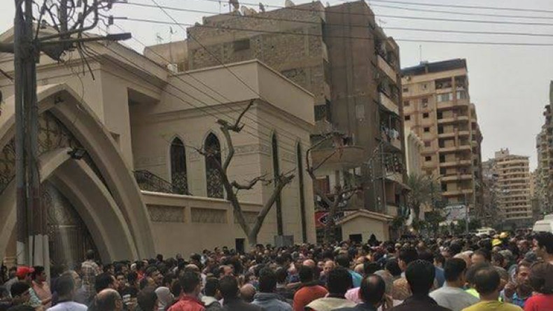 مصر.. سقوط ضحايا بتفجير استهدف كنيسة في طنطا