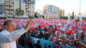 أردوغان “سلطان” تركيا الجديد الذي يرفض الهزيمة