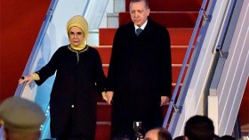 أردوغان يصل الجزائر رفقة وفد هام
