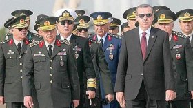 القضاء التركي يحقق في إنذار وجهه الجيش إلى حكومة أردوغان 2007