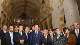 وزيرتا التربية والثقافة تشعلان مواقع التواصل الاجتماعي