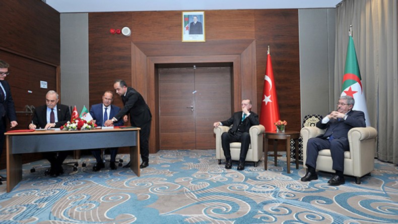 أردوغان: الجزائر جزيرة للإستقرار السياسي والإقتصادي
