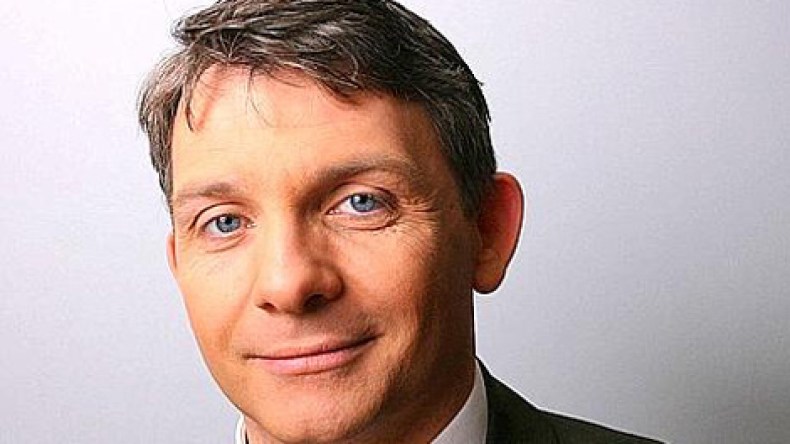 “ترخيص الجزائر بمرور الطائرات الفرنسية مرده خطر الجماعات المسلحة”