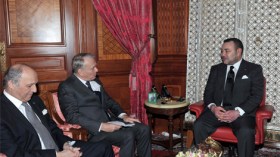 فرنسا‭ ‬تغدق‭ ‬على‭ ‬المغرب‭ ‬والجزائر‭ ‬تكتفي‭ ‬بالفتات‭ ‬من‭ ‬زيارة‭ ‬هولاند