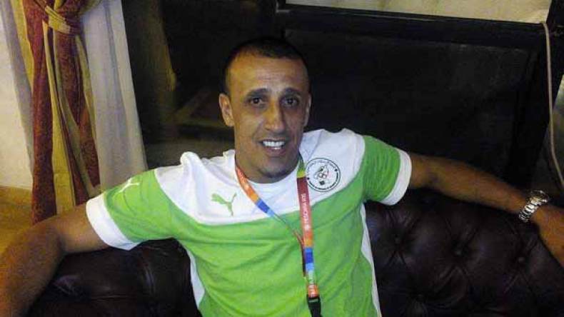 ألكاراز لا يتحمّل المسؤولية و”الفاف” هي من تقف وراء ما يحدث للمنتخب